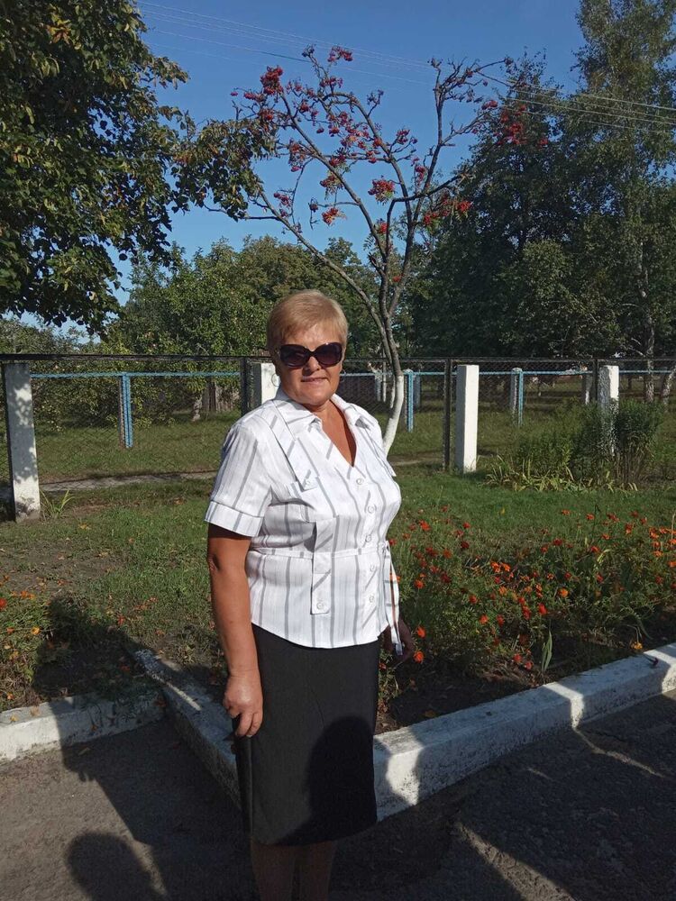  35790280  Natalia, 62 ,    