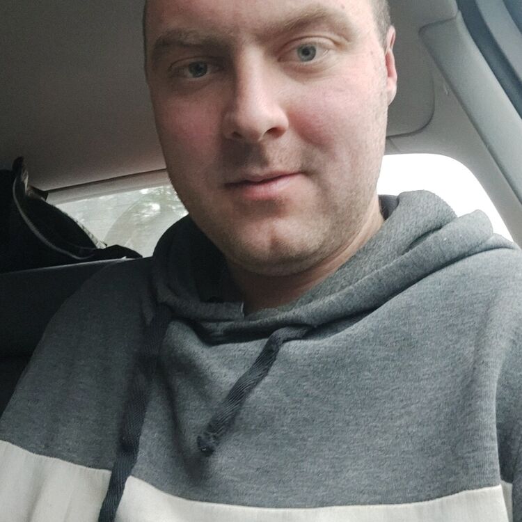  46930370  , 33 ,    