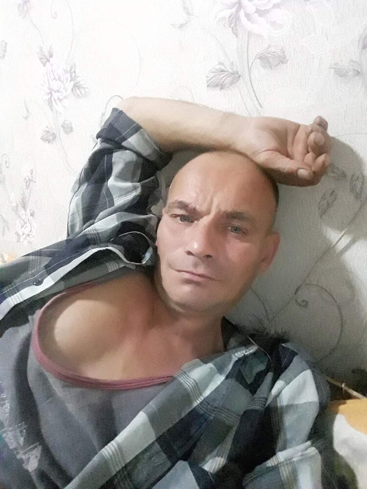  53496370  Stepa, 45 ,    