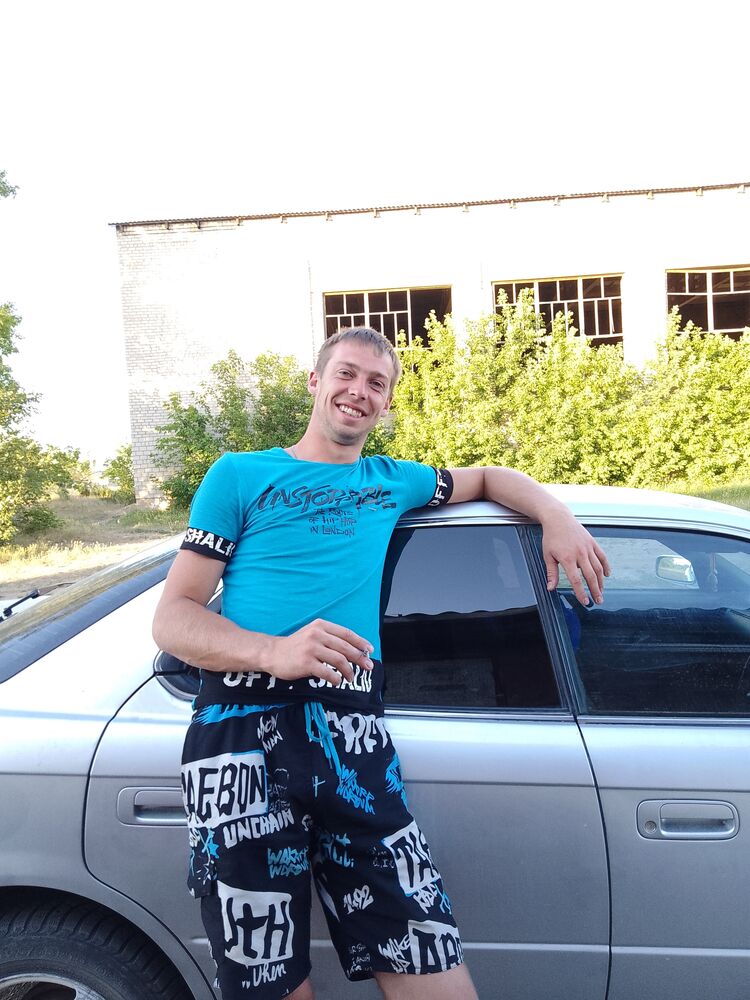  30350400  Vadim, 26 ,    