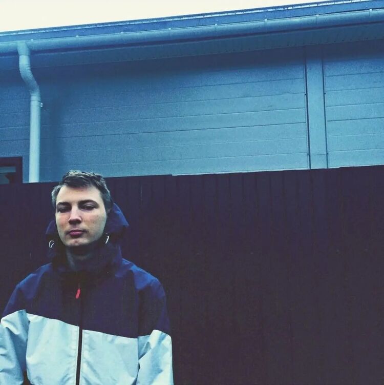  45182640  , 22 ,    