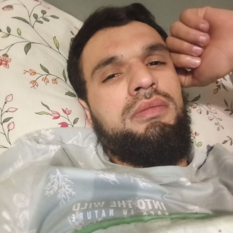  48032490  Komil, 29 ,    