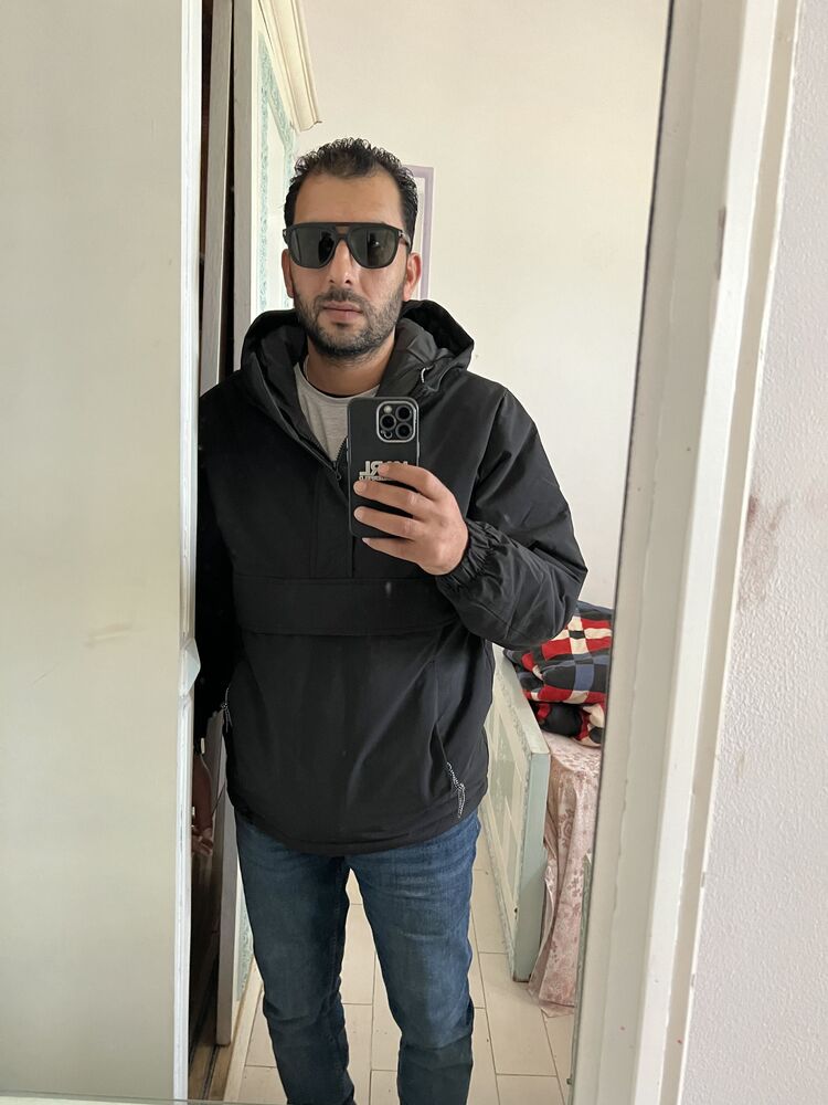  ,   Omar, 39 ,   ,   