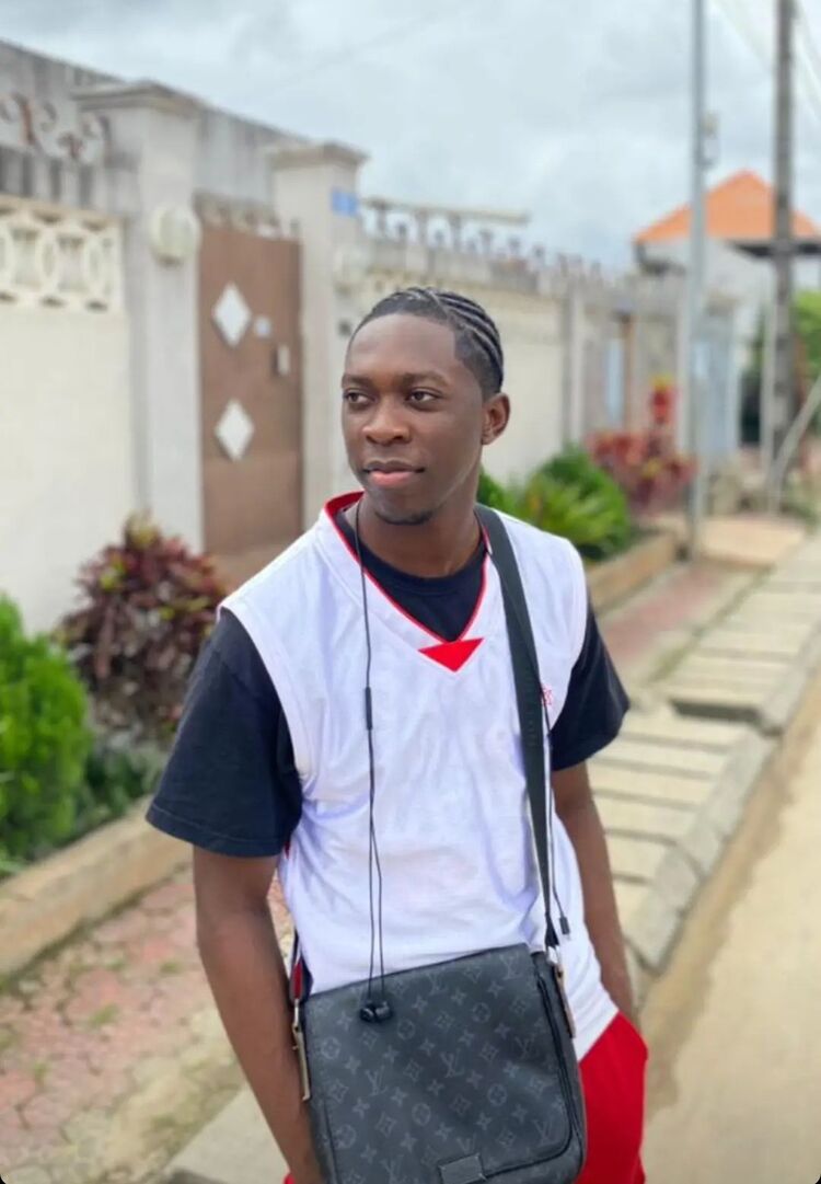 ���� 41720130 ����� Junior lekas, 23 ����, ���� ���������� � ������