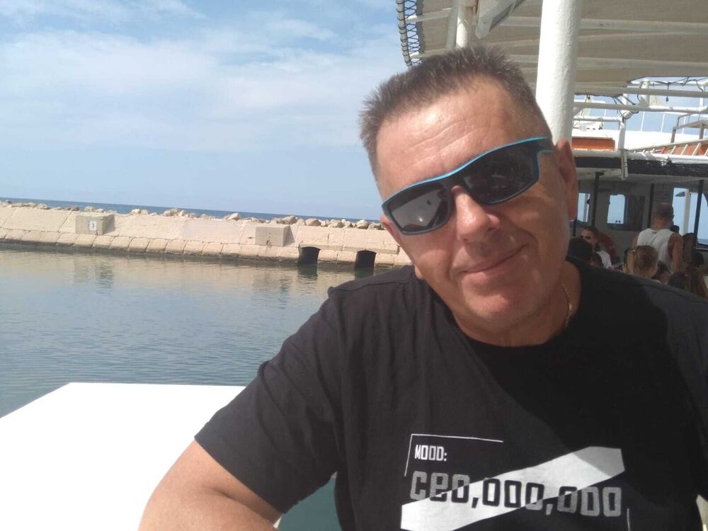  Azor,   , 59 ,   