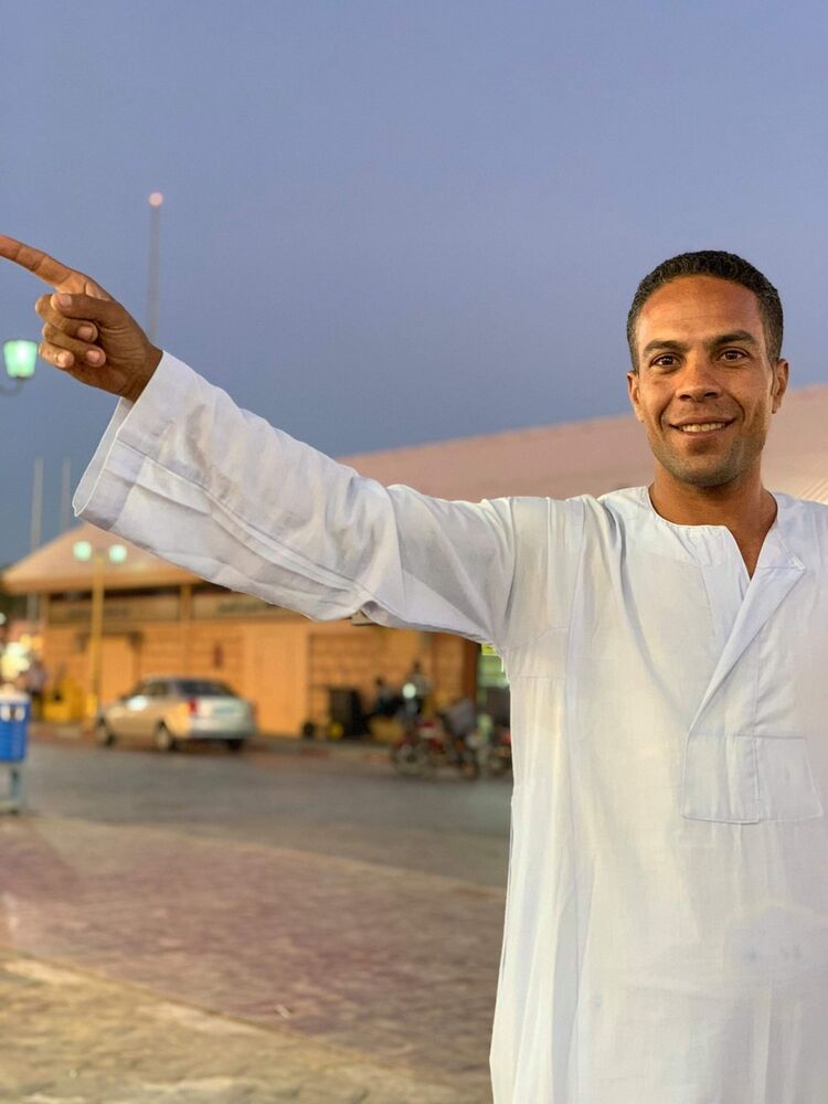  ,   Ahmed, 37 ,   ,   , c 