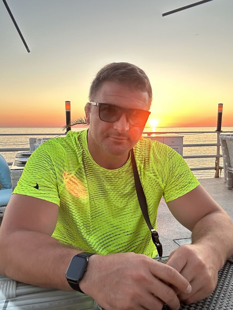  36156530  Aleksi, 42 ,    
