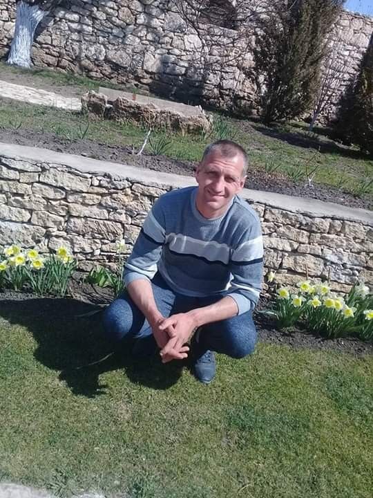  ,   Mihai, 46 ,   ,   , c 