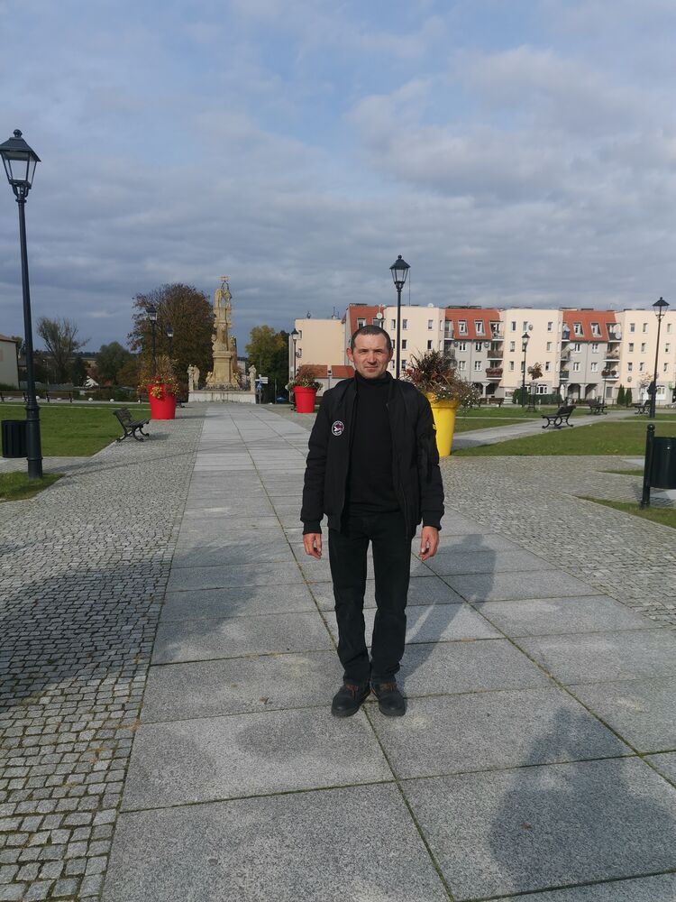  ,   Ruslan, 47 ,   ,   , c , 