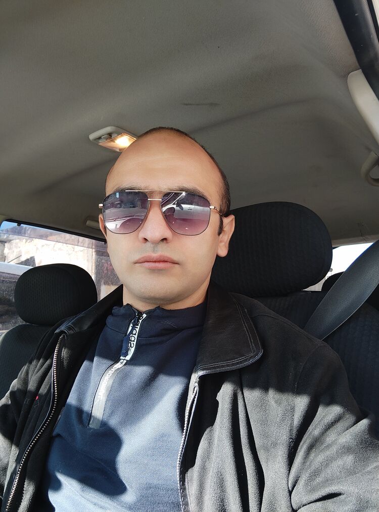  28046240  Karlen, 34 ,    