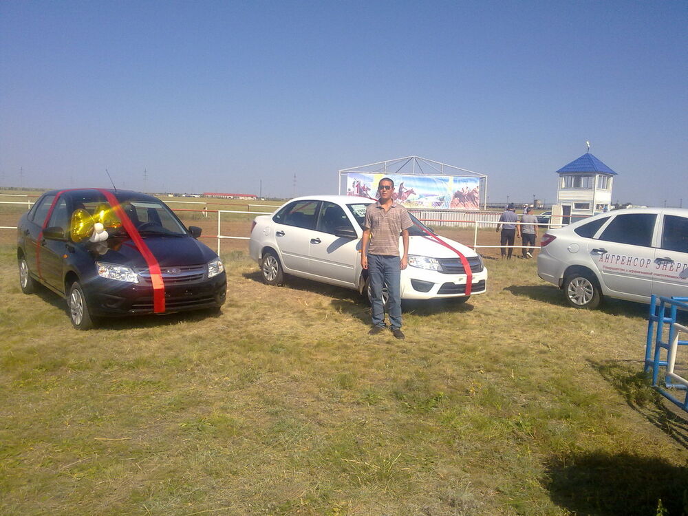  ,   Rustem, 38 ,   