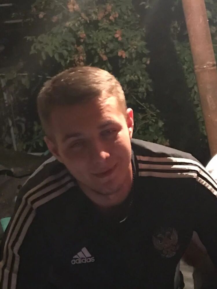  --,   Denis, 27 ,   ,   