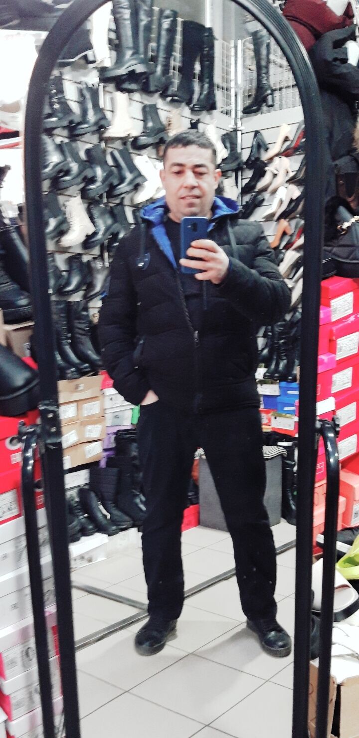  48115610  RUSLAN, 37 ,    