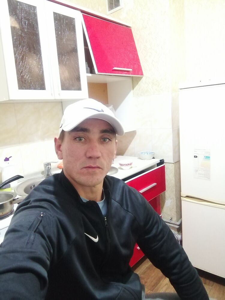  -,   Rinat, 36 ,   ,   , c , 