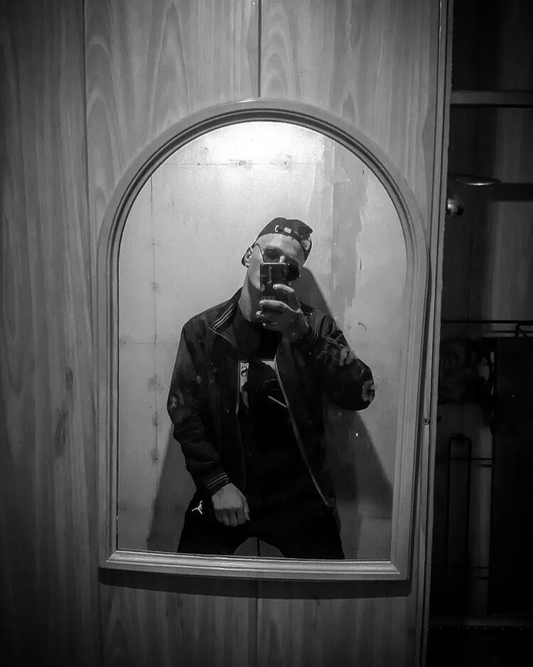  ,   Maloy, 22 ,   ,   
