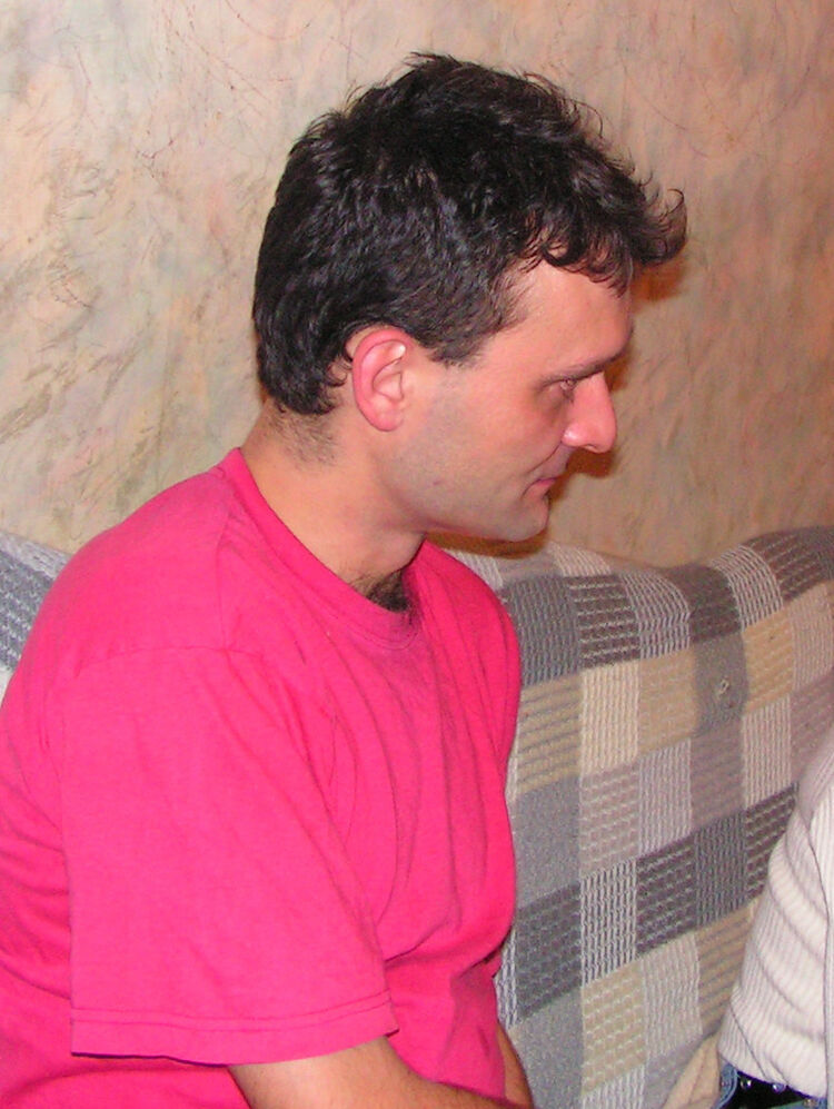  7372990  Jarek, 54 ,    