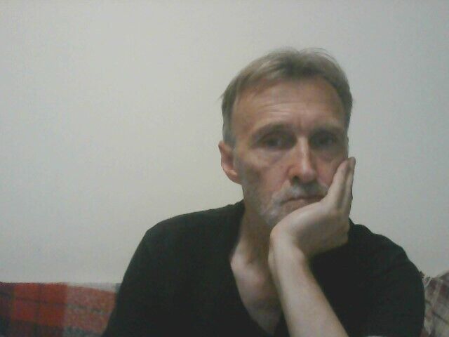  48593640  , 52 ,    