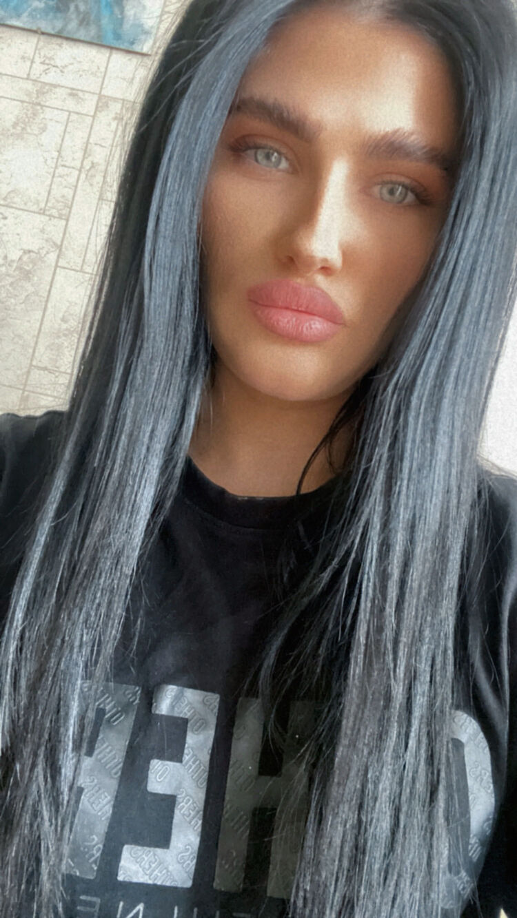  --,   Kamila, 29 ,   
