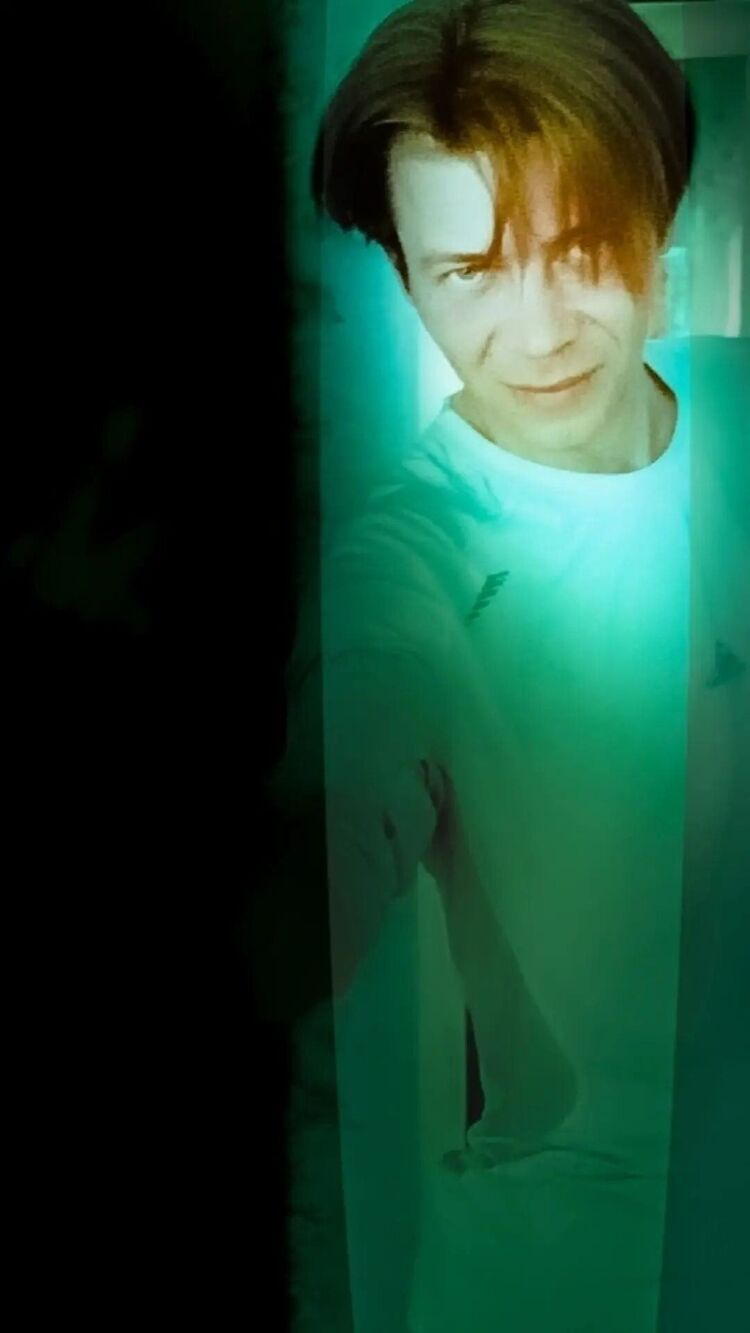  30148430  Vladimir, 34 ,    