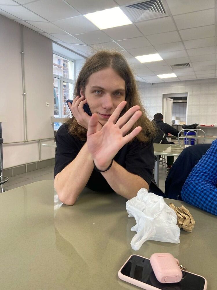 -,   Ivan, 25 ,   ,   , c 