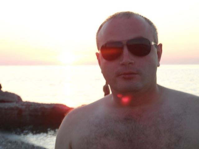  8219240  Giorgi, 42 ,    