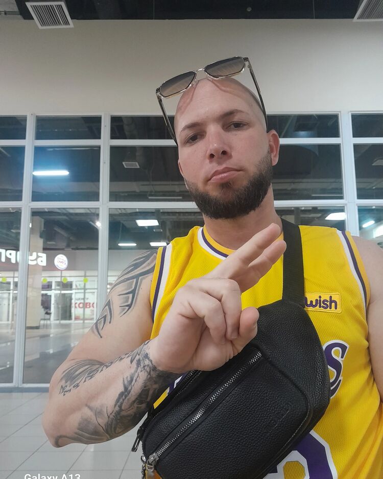 ���� 49913300 ������� Dean, 32 ����, ���� ���������� � ������