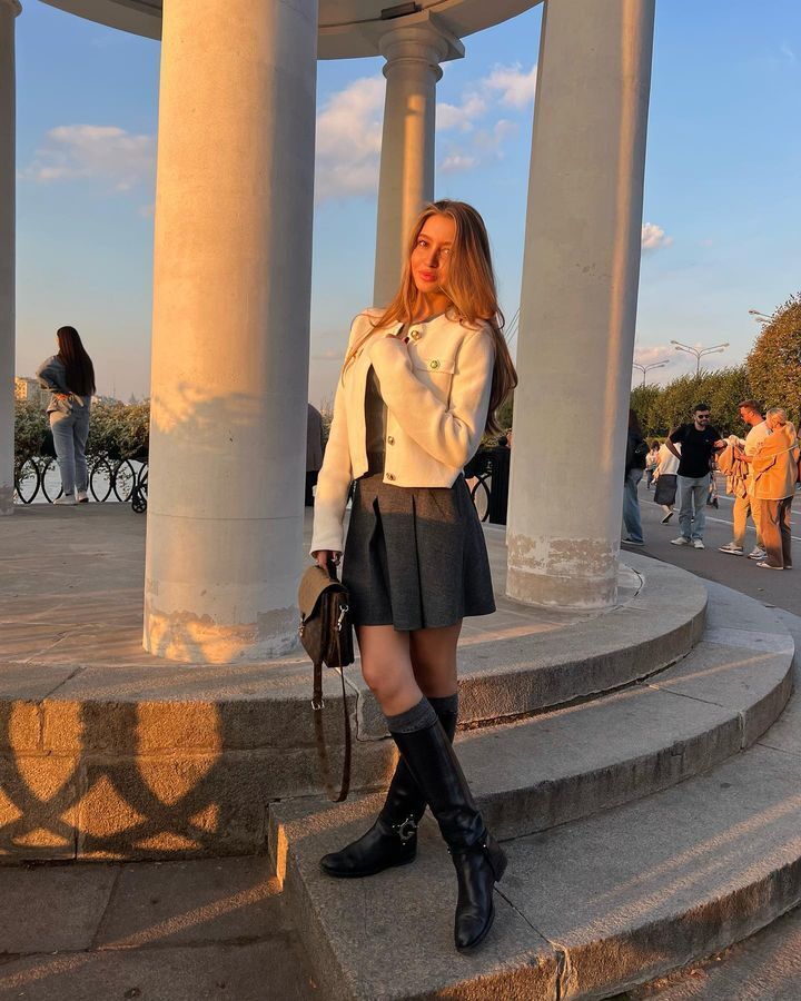  ,   , 28 ,   ,   