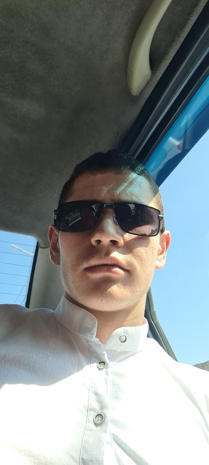  37684880  , 23 ,    