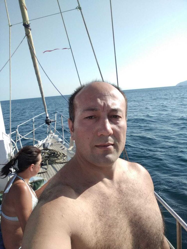  45798410  Farhad, 39 ,    