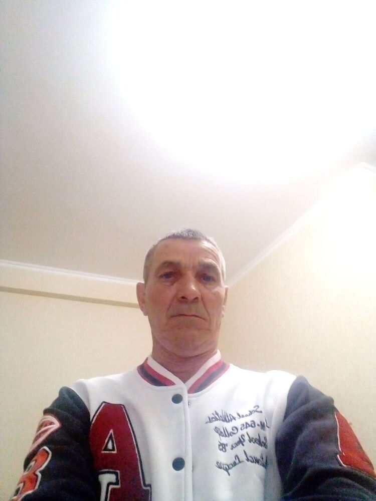  25608770  , 64 ,    