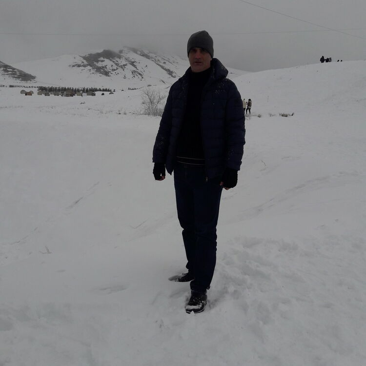  18837740  Rasad, 46 ,    