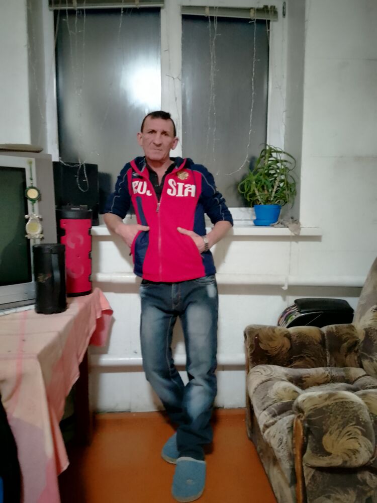  50254490  Ayrat, 47 ,    
