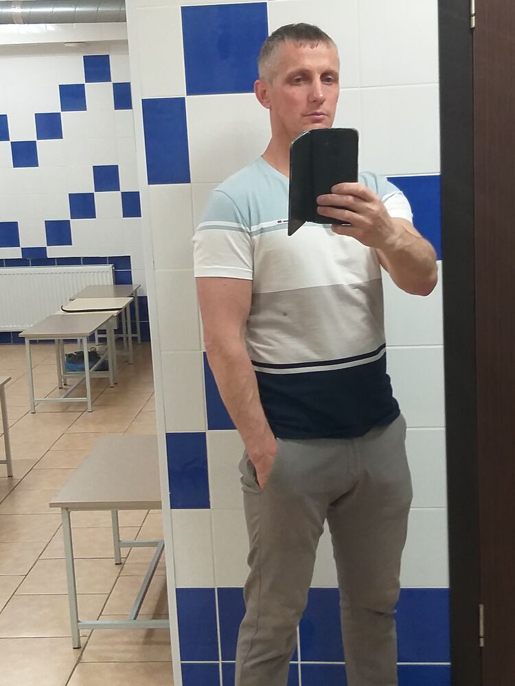  37056330  , 51 ,    