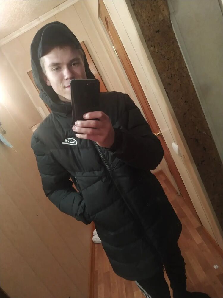  29793690  Alexey, 21 ,    