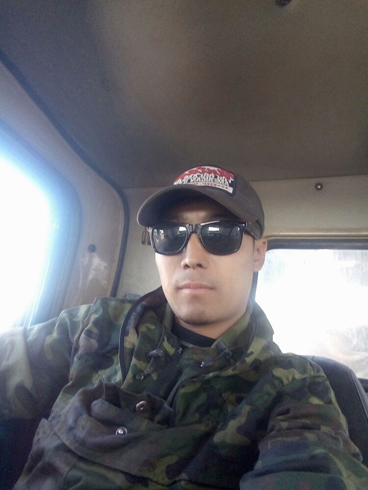  ,   Mirlan, 37 ,   ,   , c 