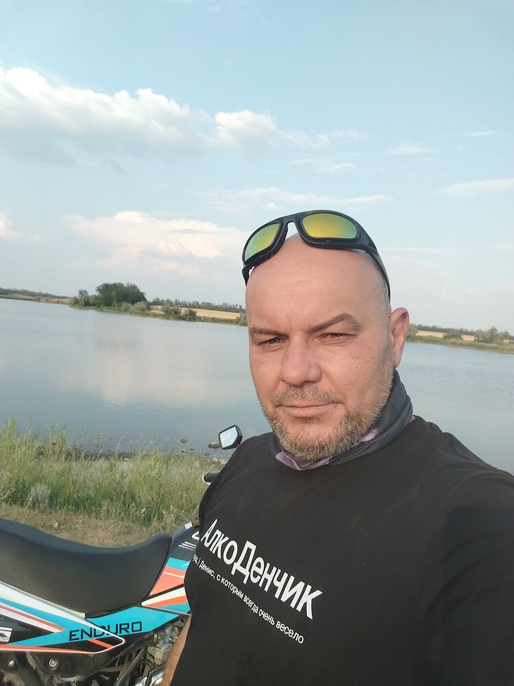  52699910  , 43 ,    