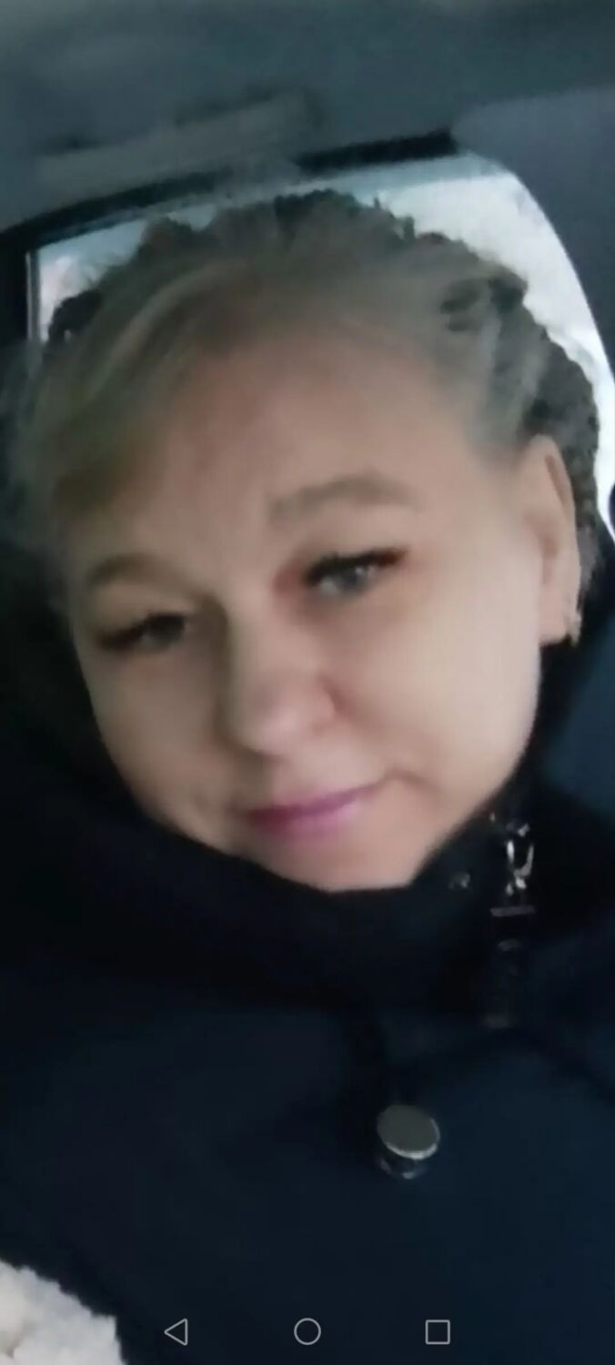  51594830  Ksenij, 46 ,    