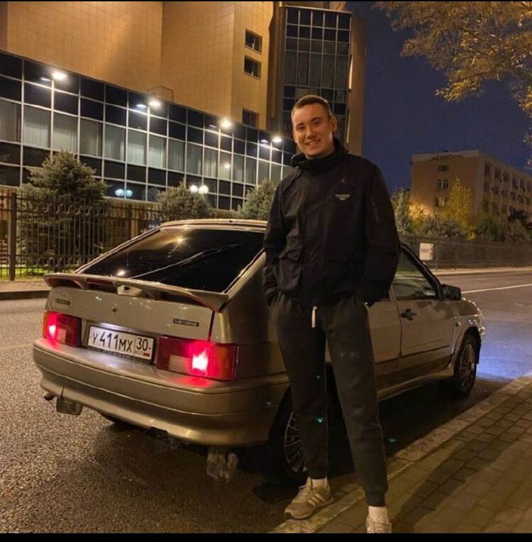  34366730  , 24 ,    