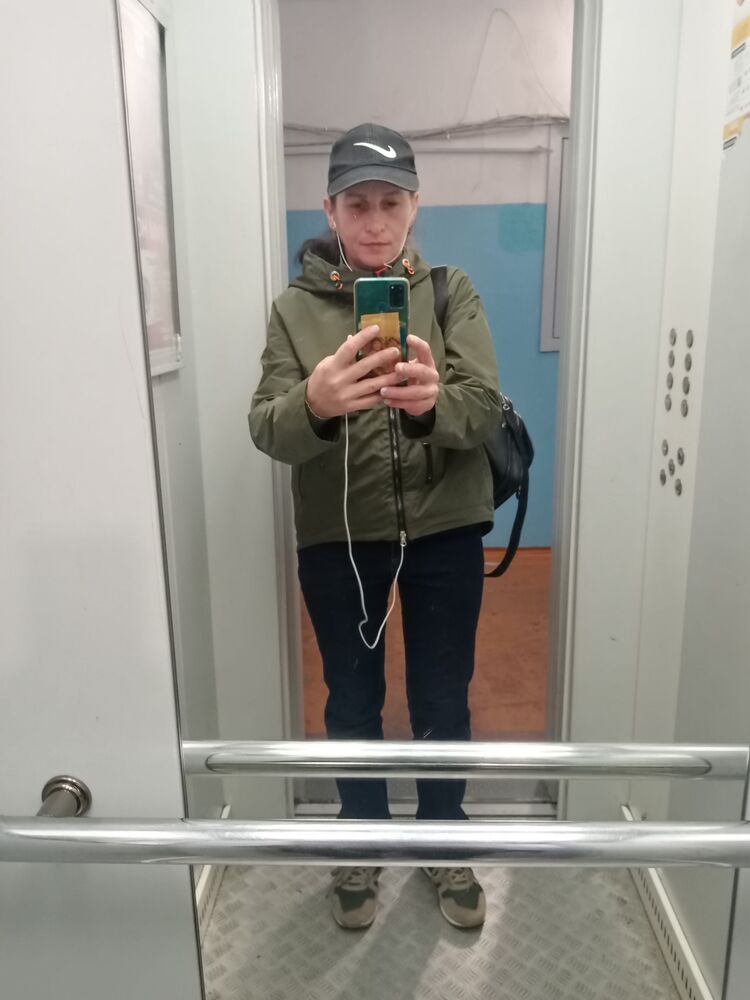  48227840  , 42 ,    