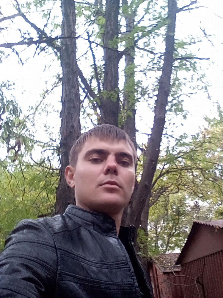  ,   Vlad, 32 ,   