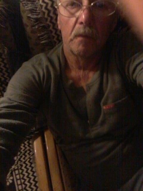  17596880  Mirek, 70 ,    