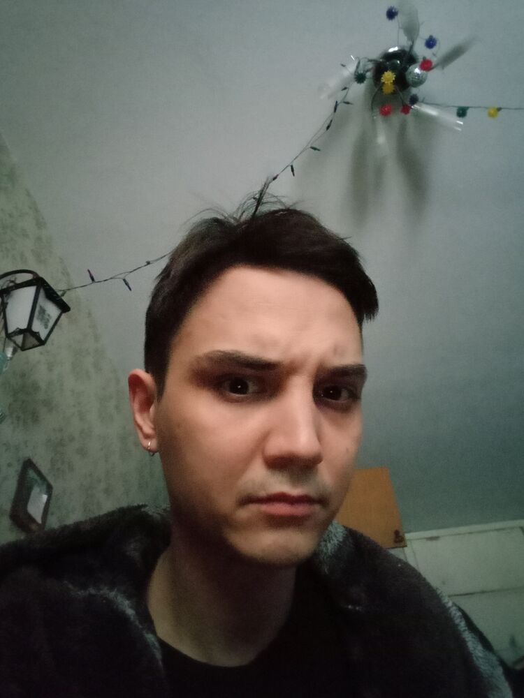  28517210  Vasya, 35 ,     