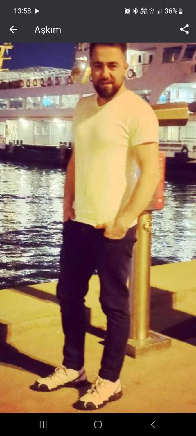  37383950  Arda, 32 ,    