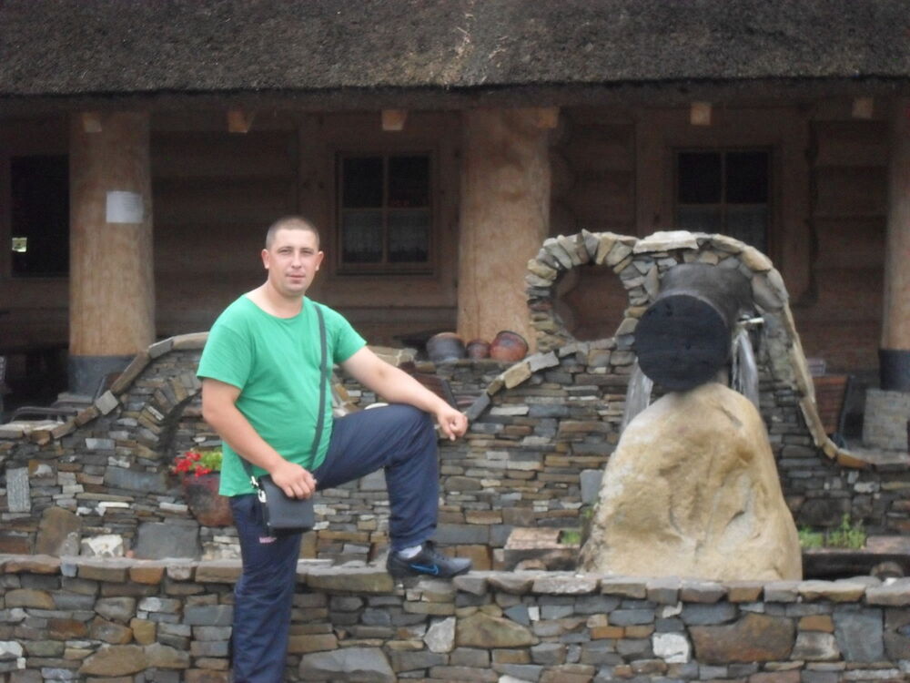  ,   Jevgenij, 39 ,   
