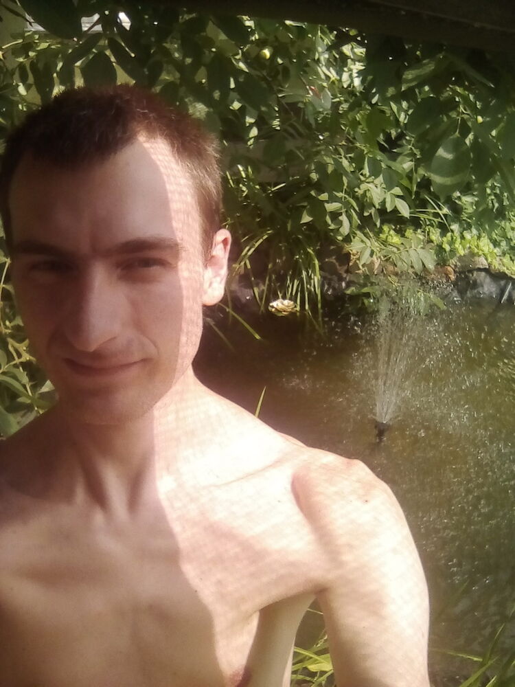  13959890  Pavel, 36 ,     