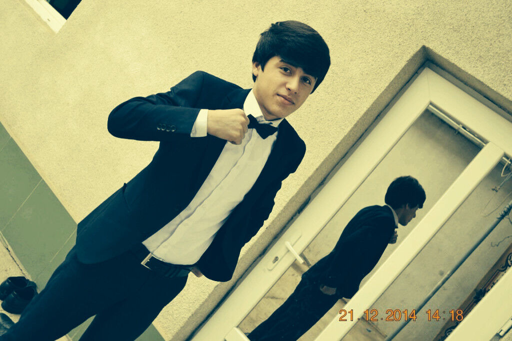  6302010  Anton, 29 ,    