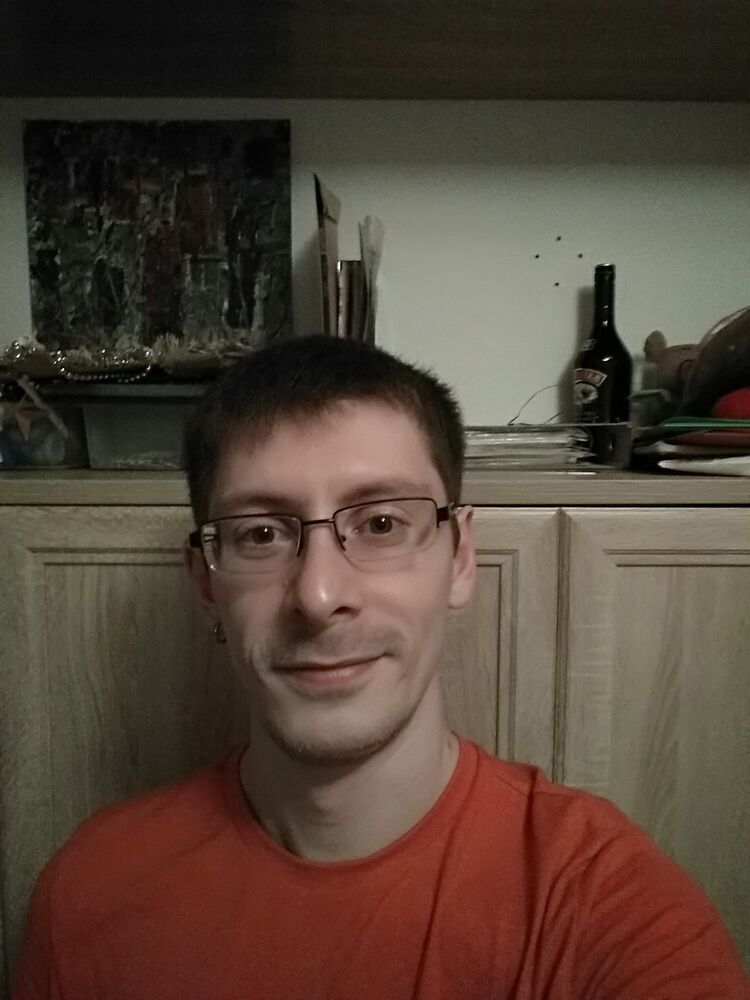  16256970  Anton, 37 ,    -