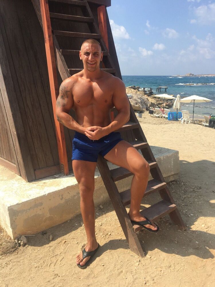  ,   Gabriel, 37 ,   , 