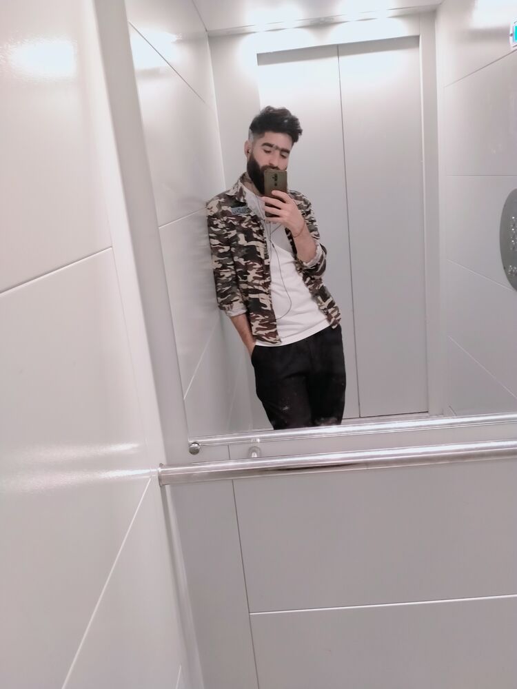  ,   Rasul, 33 ,   ,   