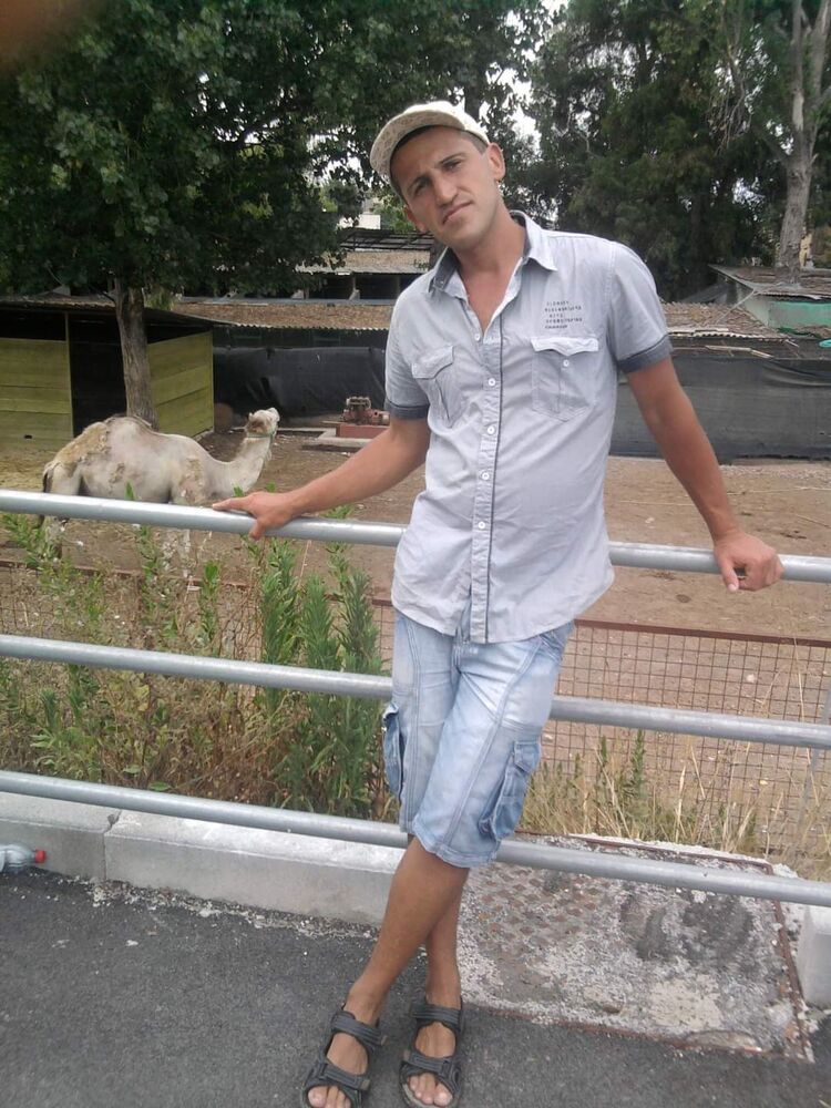  ,   Sergei, 43 ,   ,   , c 